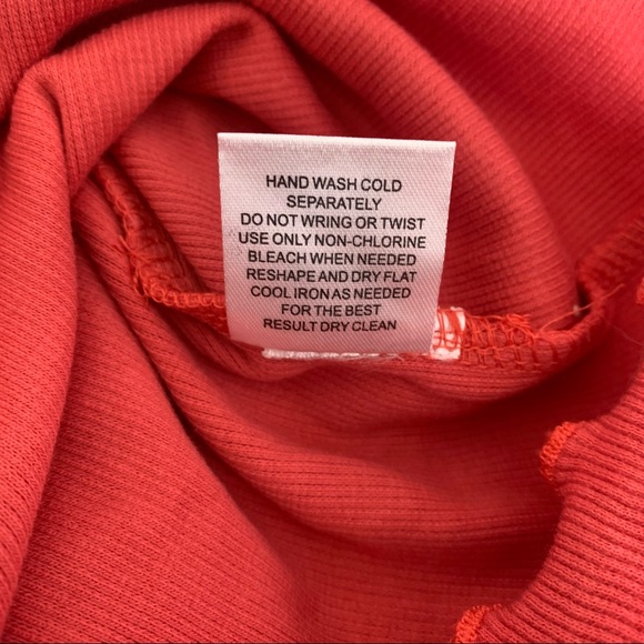 HIPPIE ROSE Tulip Red Americana Knit Crop Top Large - Picture 12 of 14